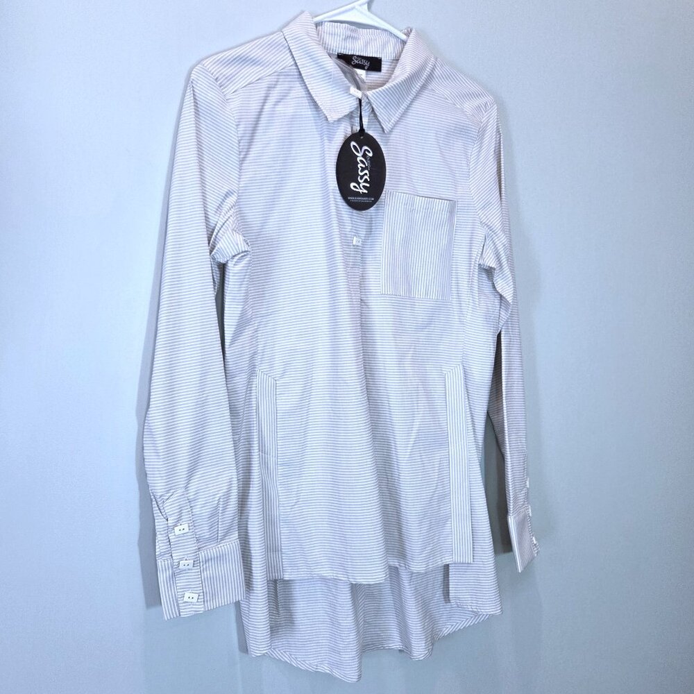 NWT Ever Sassy Light Gray & White Stripe Tunic Top Size XS